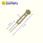 Aguja plástica Meraki para beads de 2.6mm. Herramienta con mango plástico y punta de acero, ideal para proyectos de Pixel Art y manualidades con mini beads. Medida 17 cm, color aleatorio.